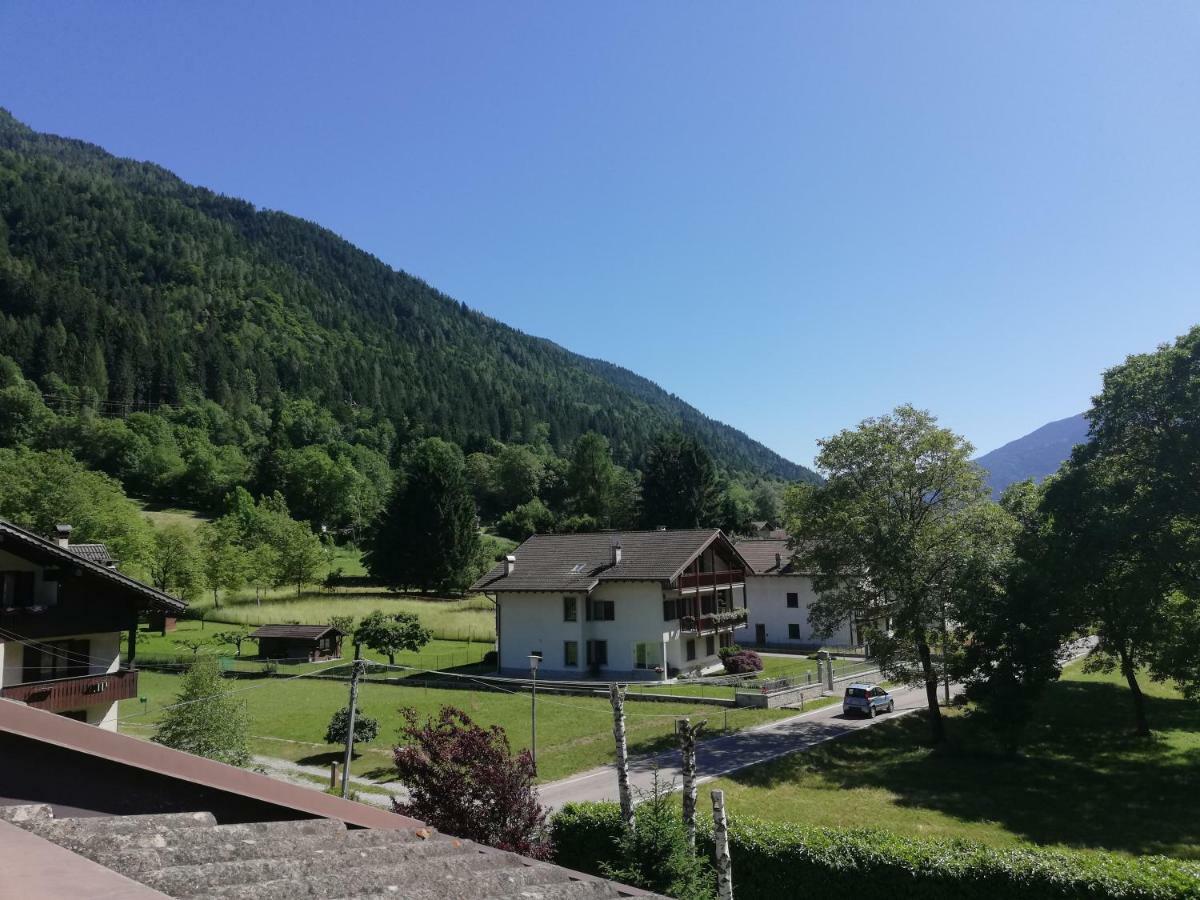 Ferienwohnung Attico Abbraccio Di Luce Spiazzo  Exterior foto