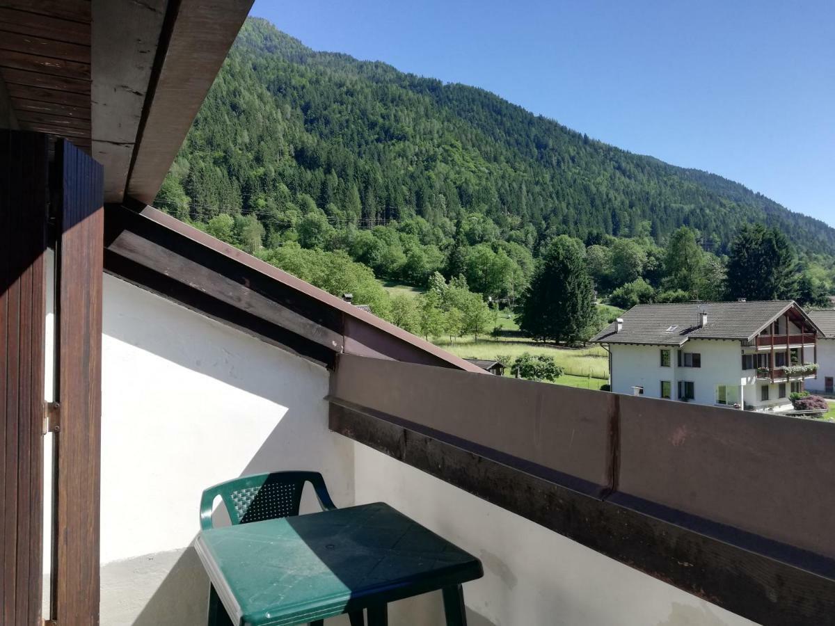 Ferienwohnung Attico Abbraccio Di Luce Spiazzo  Exterior foto